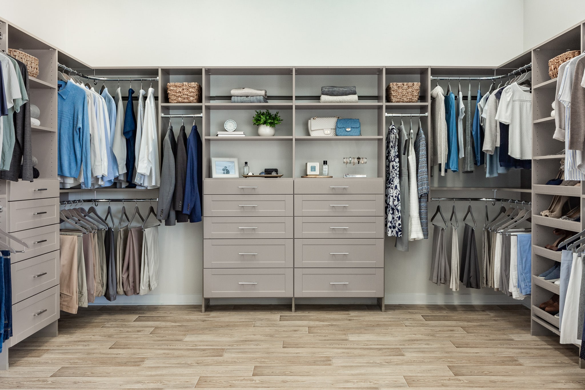 Luxury Custom Cabinet Profile